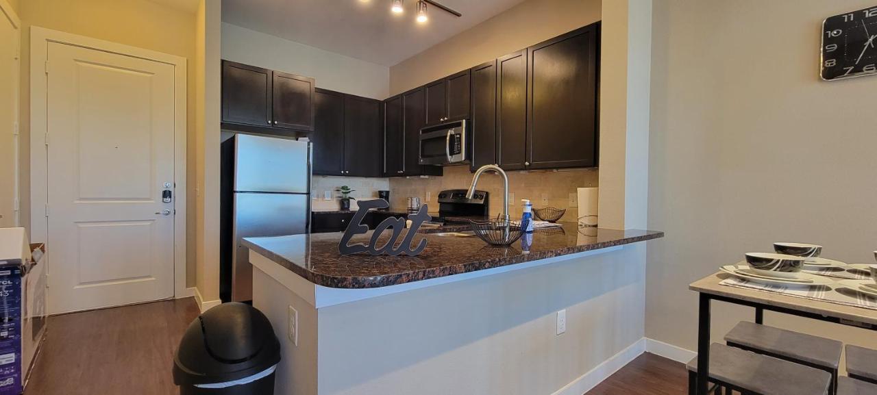 Luxury 1Br Condo Wbalcony - Galleriariver Oak Houston Exterior foto